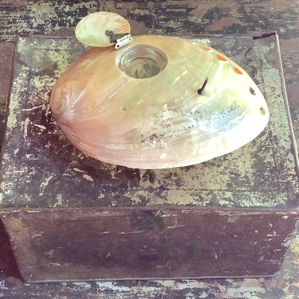 Antique / Vintage Mother of Pearl Abalone Ink Well - Picture 10 of 11